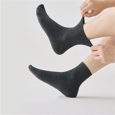 جوارب صلبة من ألياف الخيزران مخصصة